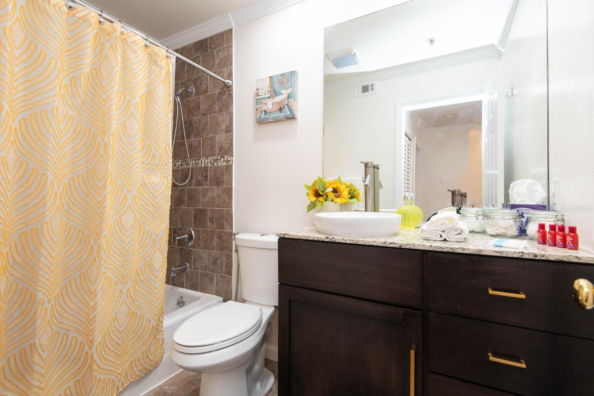 Spacious 2Br/2.5Ba + Game Room Glendale Exteriér fotografie