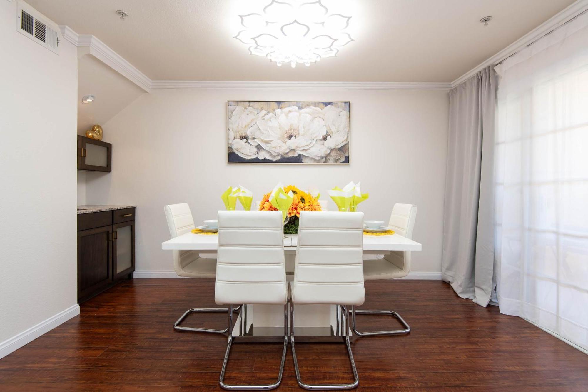 Spacious 2Br/2.5Ba + Game Room Glendale Exteriér fotografie